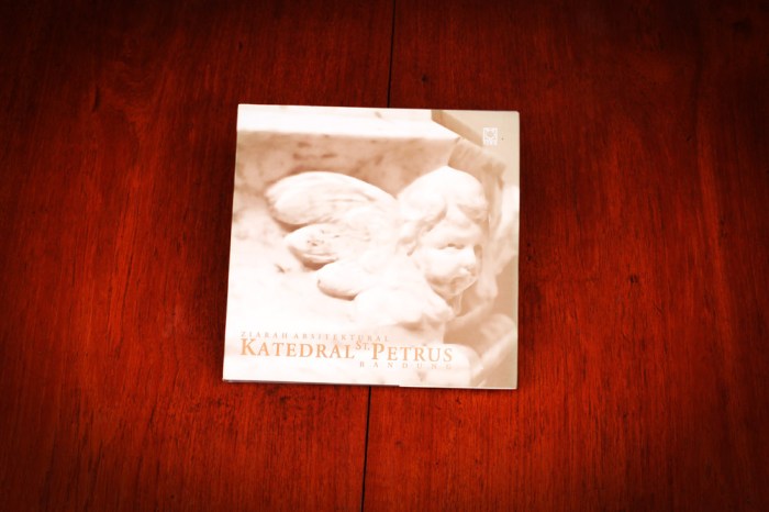 ziarah arsitektural gereja katedral