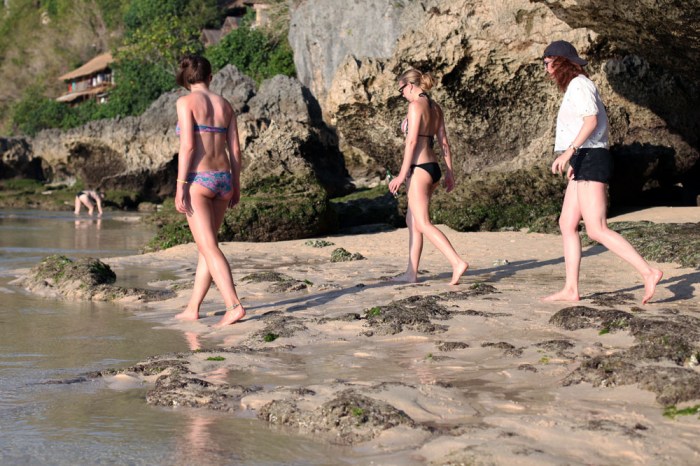 Pantai Padang Padang Bali