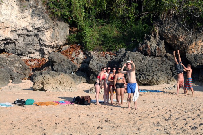 Pantai Padang Padang Bali